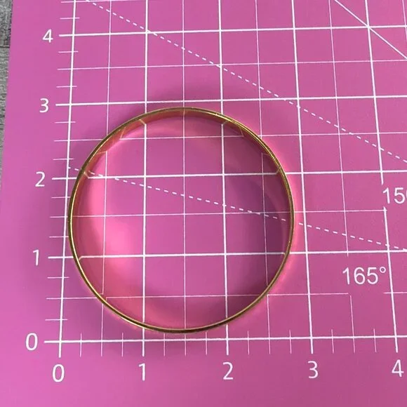 Vintage Signed Monet Gold Tone Diamond Cut Textured Bangle Bracelet 1980s Retro - Picture 6 of 11